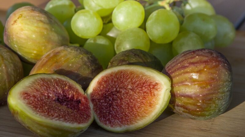 Bruschette con fichi e prosciutto crudo