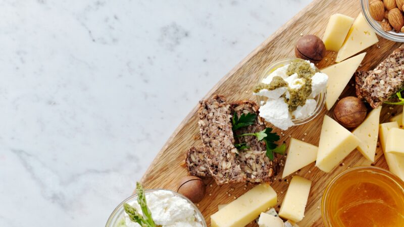 Come abbinare i formaggi stagionati e freschi
